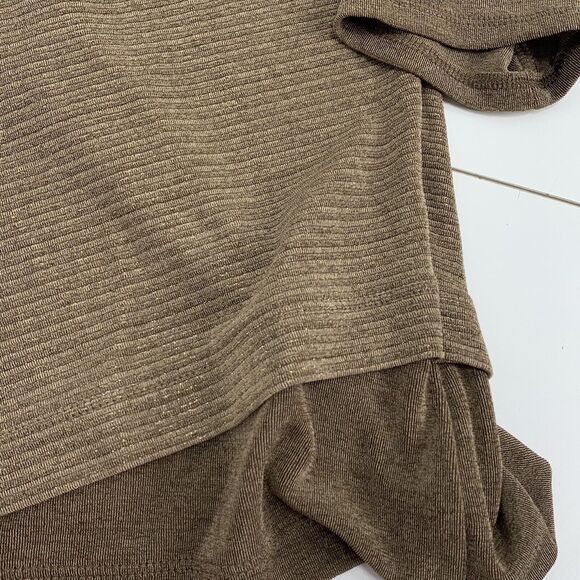 Chicos Travelers Womens Slinky Knit Brown Gold Ribbed Asymmetric Hem Top Sz 0 S - Picture 10 of 10